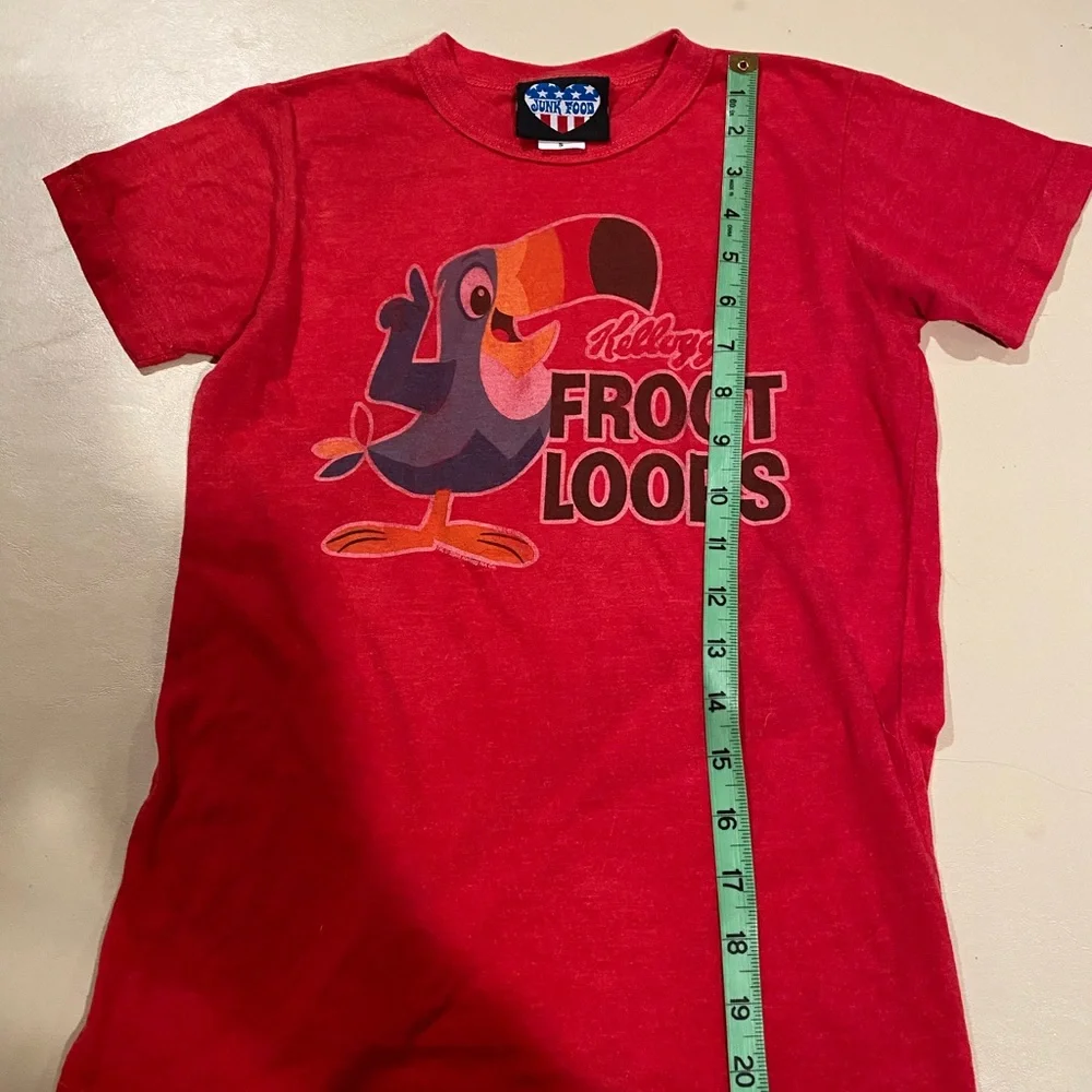 Vintage Froot Loops Shirt Youth Small Red CottonTee Crewneck Kelloggs Toucan Sam